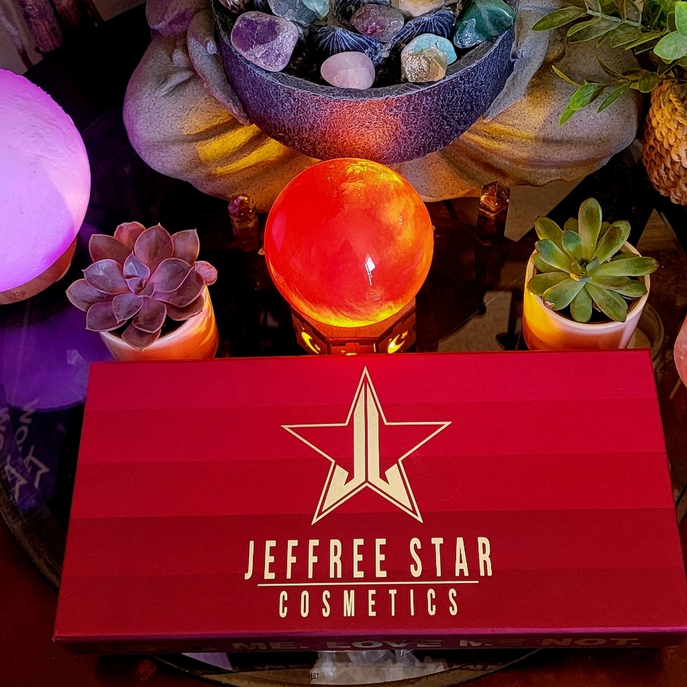 Jeffree Star 8 Mini Velour Liquid Lipstick Red and Pink Bundle with Box